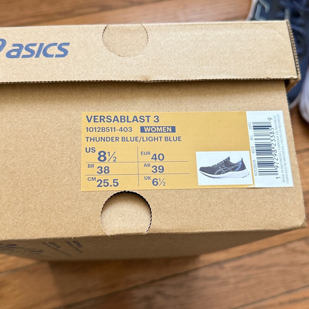 Women’s Asics athletic shoe size 8.5, blue
New with tags - Picture 4 of 5